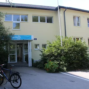 Muffin Hostel